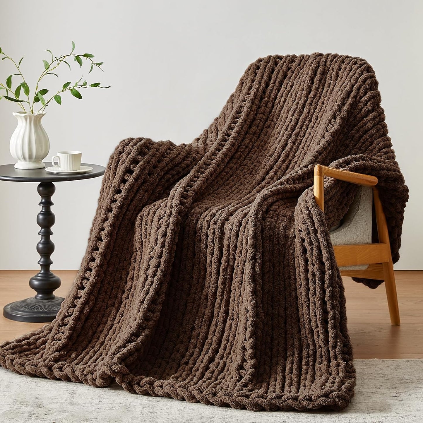 Cozy & Cute Chunky Knit Blanket – Machine Washable Chenille Throw for Couch, Bed & Home Decor